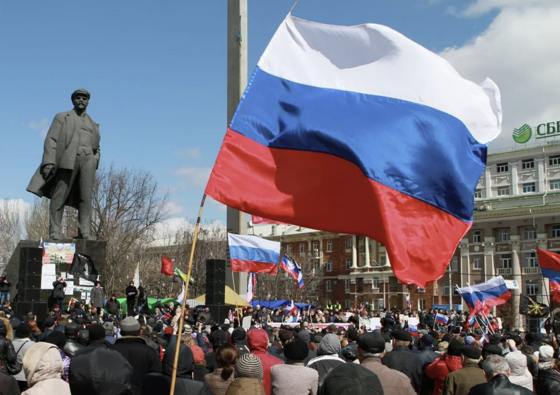 Пророссийские демонстрации. Пророссийская организация. Пророссийские поляки. Донецк про-росийский митинг. Как понять пророссийские.