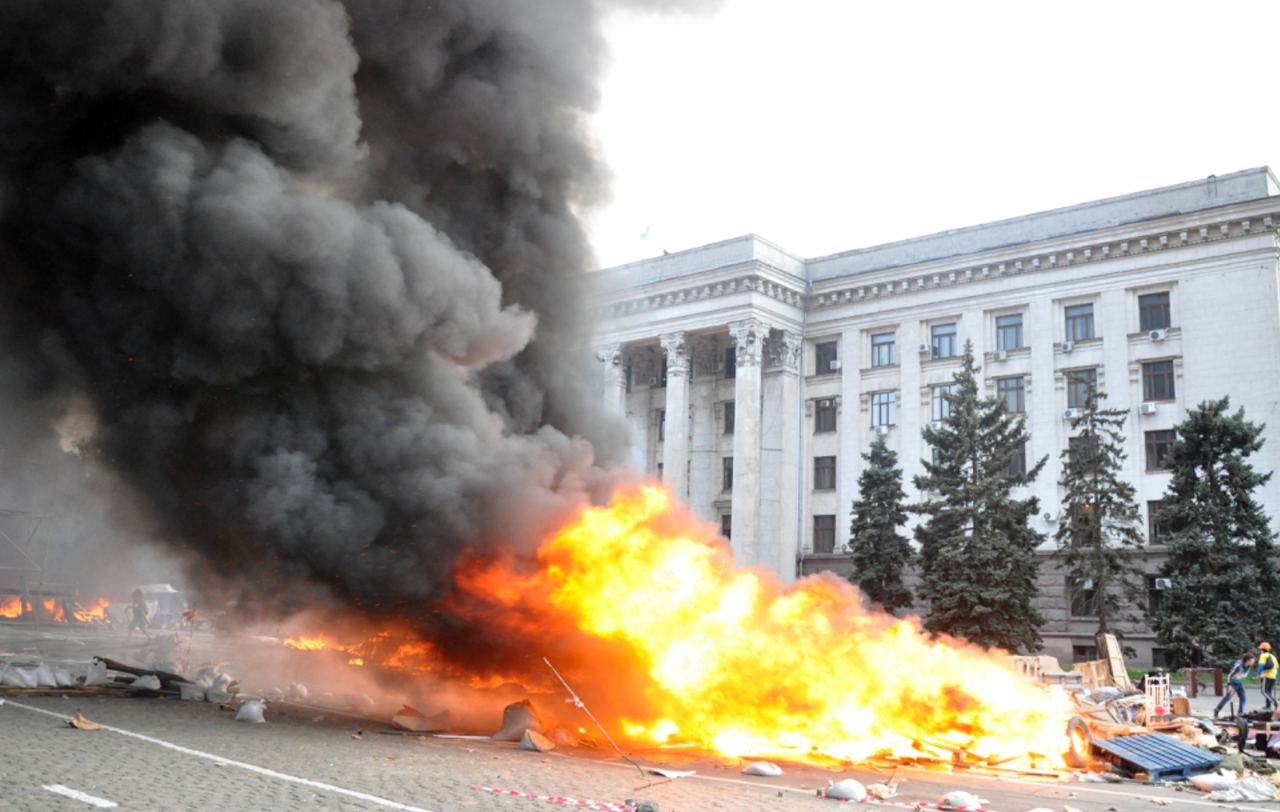 Одесса дом профсоюзов 2 мая 2014. Одесса хатынь 2 мая. 2014 дом профсоюзов. 2 мая 2014 года в. 2 мая 2014 года в.