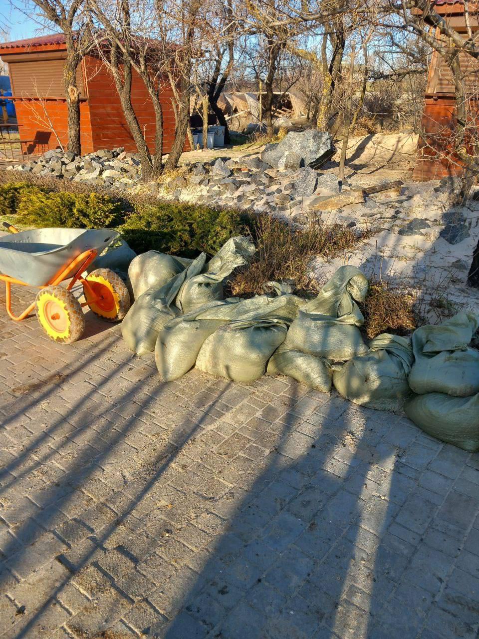 Мазут с затонувших в Керченском проливе танкеров дошел до Бердянска ...