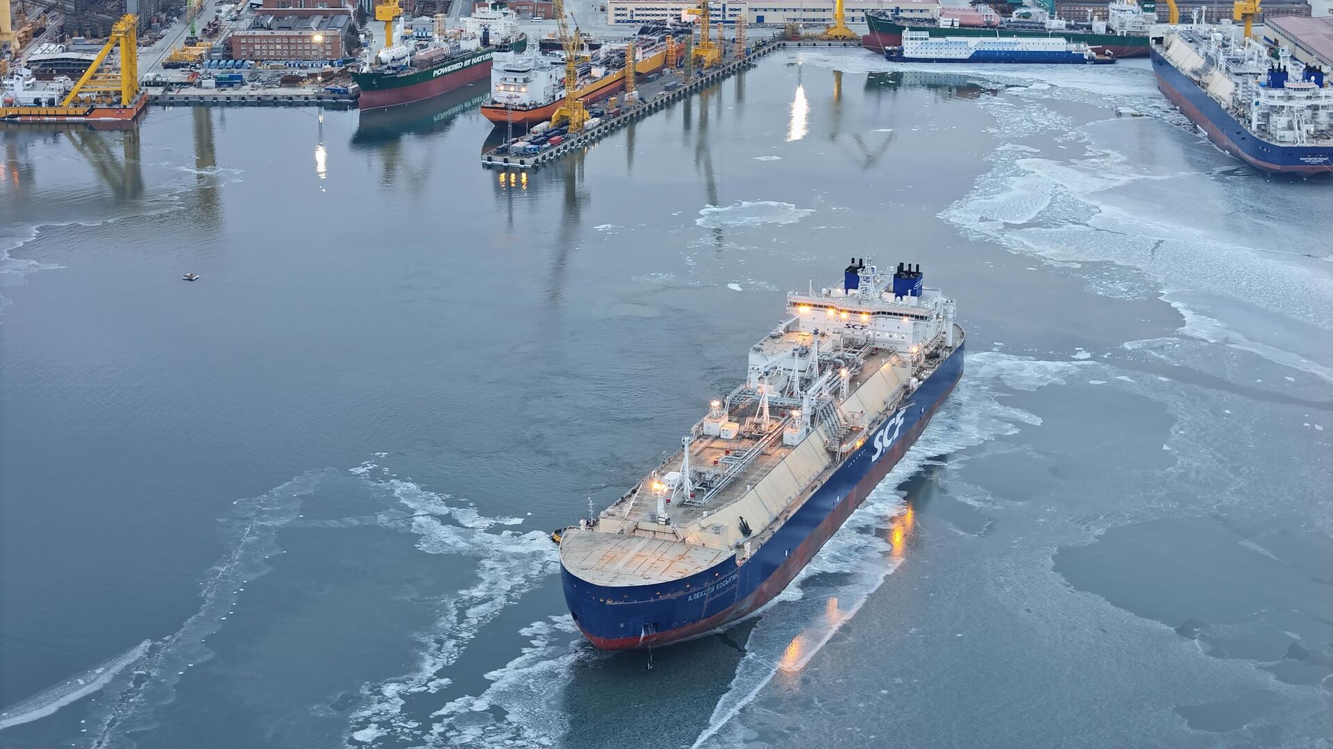 Russia Shifts Arctic Oil Exports to Bypass Global Shipping Bottlenecks